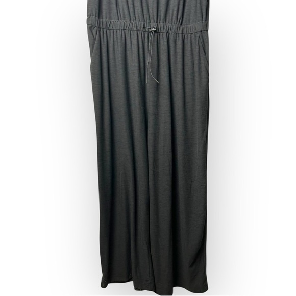 Old Navy Grey V Neck Jumpsuit 2X - Picture 5 of 9